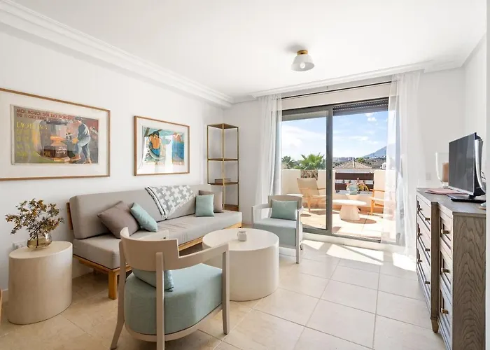 Modern Duplex Penthouse In Gated Complex Rdr487 * Estepona